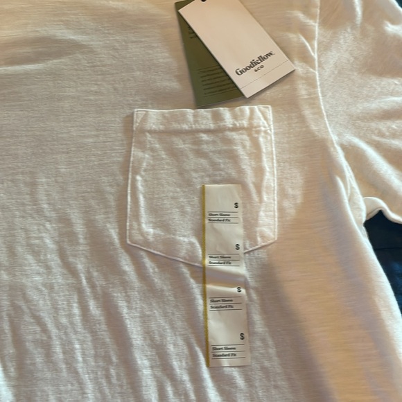 Goodfellow white short sleeve Tshirt w/pocket. Brand new w/ tags. AS. - Picture 2 of 6
